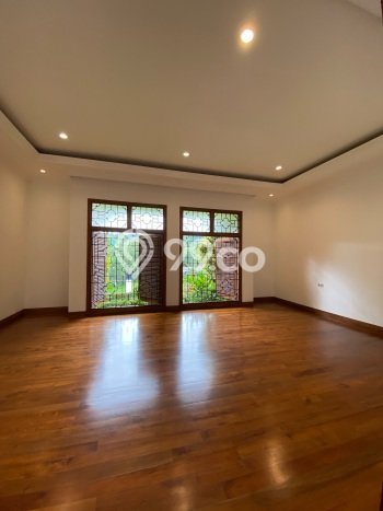 Ready to Use! Luxury House LT 1250m2 Desain Elegan di Sentul Ready to Use! Luxury House LT 1250m2 Desain Elegan di Sentul