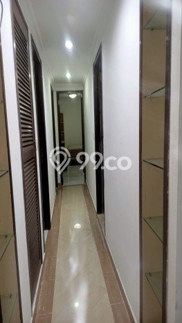 Apartemen Disewakan 3 Kamar Murah Siap Huni di Jakarta Selatan, Luas 93m2 Apartemen Disewakan 3 Kamar Murah Siap Huni di Jakarta Selatan, Luas 93m2