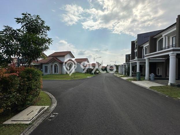 Lokasi Strategis! Dijual Ruko Bisnis di Ciawi, Bogor Kondisi Baik Lokasi Strategis! Dijual Ruko Bisnis di Ciawi, Bogor Kondisi Baik
