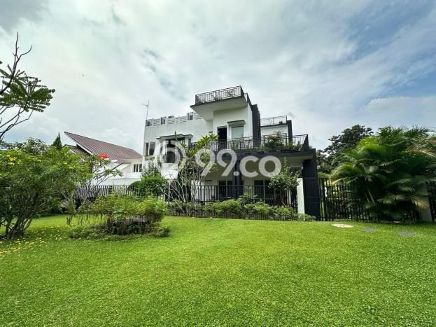 Jual Rumah Luas Elegan Dengan View Eksklusif di Sentul City, Bogor Jual Rumah Luas Elegan Dengan View Eksklusif di Sentul City, Bogor