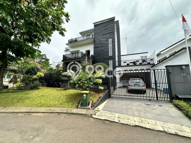Jual Rumah Luas Elegan Dengan View Eksklusif di Sentul City, Bogor Jual Rumah Luas Elegan Dengan View Eksklusif di Sentul City, Bogor