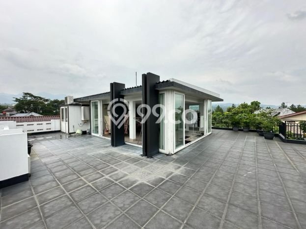 Jual Rumah Luas Elegan Dengan View Eksklusif di Sentul City, Bogor Jual Rumah Luas Elegan Dengan View Eksklusif di Sentul City, Bogor