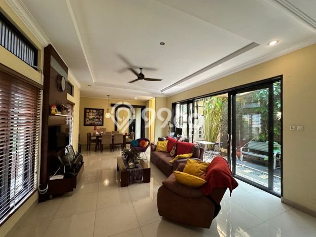 Rumah Luxury Modern Tanpa Renovasi di Tegal Gundil Bogor Rumah Luxury Modern Tanpa Renovasi di Tegal Gundil Bogor