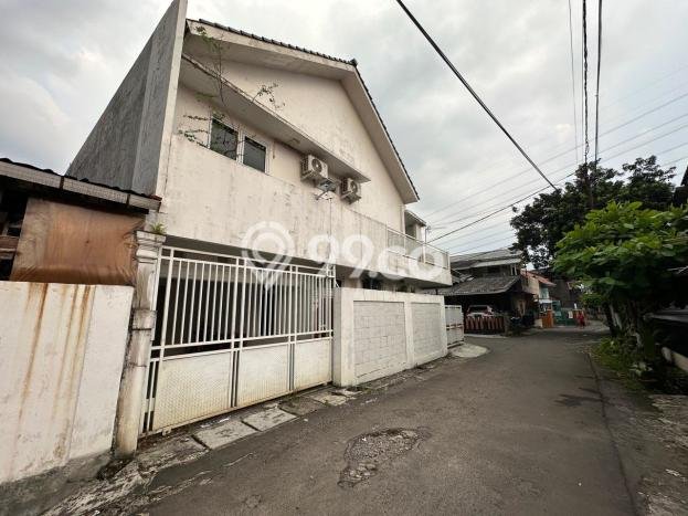 Rumah Modern 5 KT LT 207m2 di Kedungbadak Rumah Modern 5 KT LT 207m2 di Kedungbadak