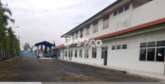 FOR SALE! Pabrik di Jetis Mojokerto, LT 29970m2, LB 5508m2 FOR SALE! Pabrik di Jetis Mojokerto, LT 29970m2, LB 5508m2