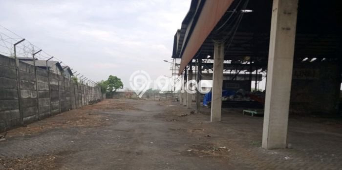 FOR SALE! Pabrik di Jetis Mojokerto, LT 29970m2, LB 5508m2 FOR SALE! Pabrik di Jetis Mojokerto, LT 29970m2, LB 5508m2