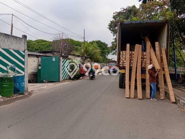 Gudang Disewa di Jakarta Barat dengan LB 30m2 Area Komersial Ramai Gudang Disewa di Jakarta Barat dengan LB 30m2 Area Komersial Ramai