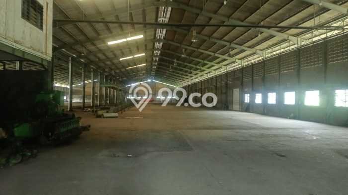 Gudang Disewa di Tangerang dengan LB 5000m2 Area Komersial Ramai Gudang Disewa di Tangerang dengan LB 5000m2 Area Komersial Ramai