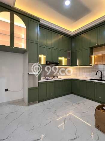 Hunian Eksklusif Siap Huni LT 200m2 di BSD, Tangerang Selatan Hunian Eksklusif Siap Huni LT 200m2 di BSD, Tangerang Selatan
