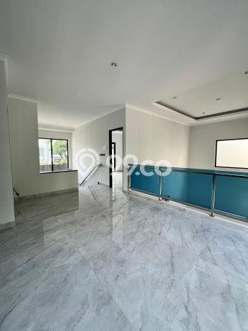 Hunian Mewah Dijual LT 300m2 di BSD, Tangerang Selatan Hunian Mewah Dijual LT 300m2 di BSD, Tangerang Selatan