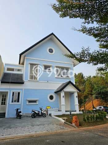 Hunian Impian Modern! Rumah 2 Lantai area BSD City, Tangerang, LT 228m² Bangunan 273m² Hunian Impian Modern! Rumah 2 Lantai area BSD City, Tangerang, LT 228m² Bangunan 273m²