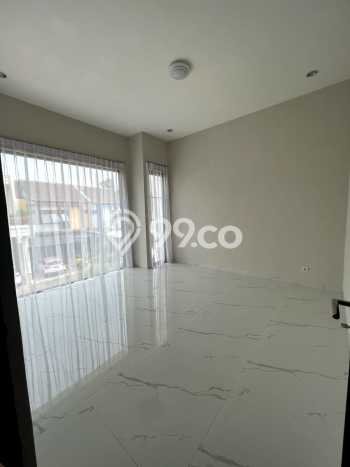 Rumah LT 264m² Fully Furnished di BSD City, Dekat Mal, Tangerang Rumah LT 264m² Fully Furnished di BSD City, Dekat Mal, Tangerang