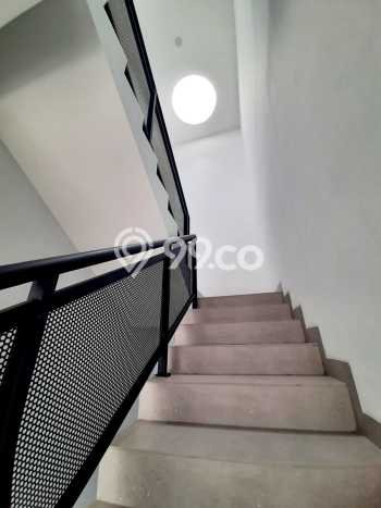 For Sale! Luxury House LT 204m2 Desain Elegan di Alam Sutera For Sale! Luxury House LT 204m2 Desain Elegan di Alam Sutera