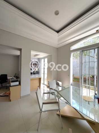 For Sale! Luxury House LT 250m2 Desain Elegan di BSD For Sale! Luxury House LT 250m2 Desain Elegan di BSD