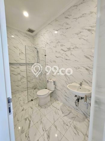Hunian Elit LB 275m2 Siap Pakai Desain Elegan di BSD Green Wich, Tangerang Hunian Elit LB 275m2 Siap Pakai Desain Elegan di BSD Green Wich, Tangerang