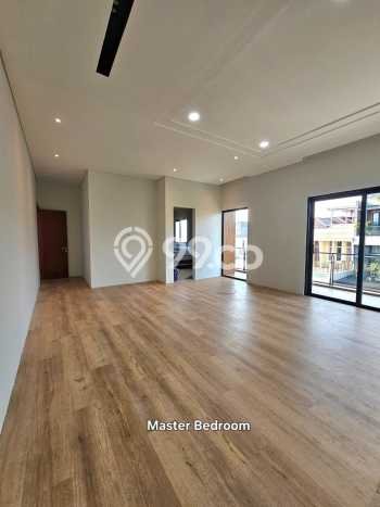Jual Rumah Luas Elegan Dengan View Eksklusif di BSD, Tangerang Jual Rumah Luas Elegan Dengan View Eksklusif di BSD, Tangerang
