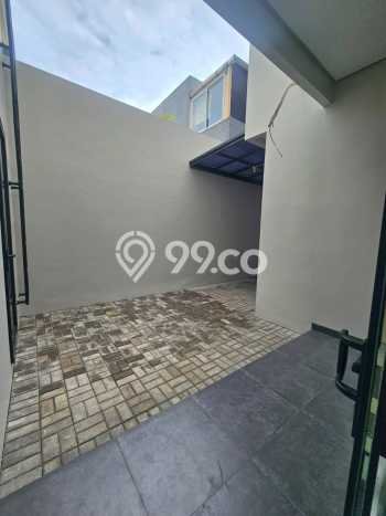 Jual Rumah Luas Elegan Dengan View Cantik di BSD, Tangerang Jual Rumah Luas Elegan Dengan View Cantik di BSD, Tangerang