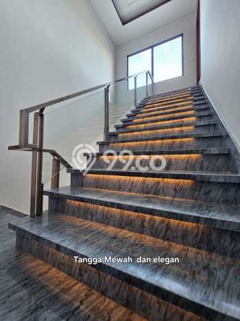 Jual Rumah Luas Elegan Dengan View Eksklusif di BSD, Tangerang Jual Rumah Luas Elegan Dengan View Eksklusif di BSD, Tangerang