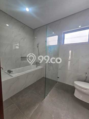 Jual Rumah Luas Elegan Dengan View Cantik di BSD, Tangerang Jual Rumah Luas Elegan Dengan View Cantik di BSD, Tangerang