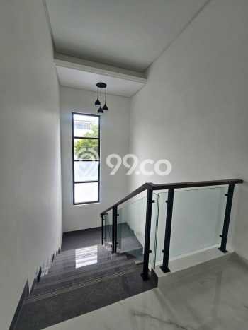 Jual Rumah Luas Elegan Dengan View Cantik di BSD, Tangerang Jual Rumah Luas Elegan Dengan View Cantik di BSD, Tangerang