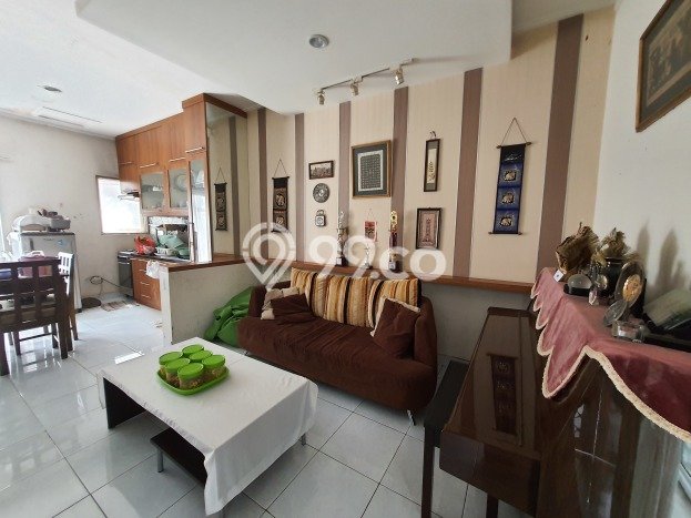 PENAWARAN TERBAIK! Rumah Premium di Kota Wisata, Luas 144m² LB 88m² PENAWARAN TERBAIK! Rumah Premium di Kota Wisata, Luas 144m² LB 88m²