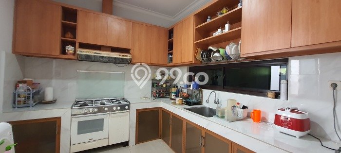 Hunian Mewah LB 261m2 Siap Pakai Desain Elegan di Citra Grand, Jakarta Timur Hunian Mewah LB 261m2 Siap Pakai Desain Elegan di Citra Grand, Jakarta Timur