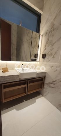 Rumah Elit LB 332m2 Siap Pakai Desain Elegan di Kota Wisata, Jakarta Timur Rumah Elit LB 332m2 Siap Pakai Desain Elegan di Kota Wisata, Jakarta Timur