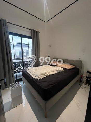 Rumah Luas Asri 2 KT Siap Pakai di Cibubur Bekasi Rumah Luas Asri 2 KT Siap Pakai di Cibubur Bekasi