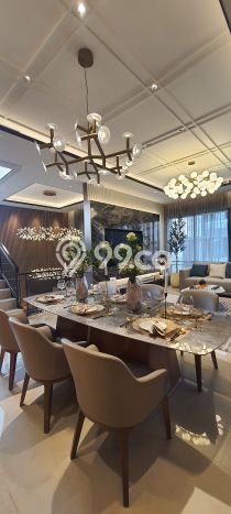 Rumah Elit LB 332m2 Siap Pakai Desain Elegan di Kota Wisata, Jakarta Timur Rumah Elit LB 332m2 Siap Pakai Desain Elegan di Kota Wisata, Jakarta Timur
