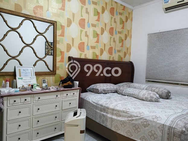 Dijual Cepat Rumah Bagus Siap Huni LB 225m2 di Pamulang, Tangerang Selatan Dijual Cepat Rumah Bagus Siap Huni LB 225m2 di Pamulang, Tangerang Selatan