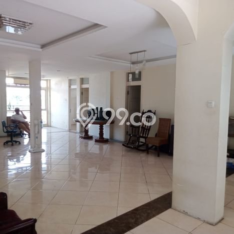 Unit Ruko Dijual di Ciputat Tangerang Selatan Luas Tanah 574m2, Luas Bangunan 232m2 Unit Ruko Dijual di Ciputat Tangerang Selatan Luas Tanah 574m2, Luas Bangunan 232m2
