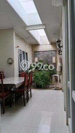 BEST DEAL! Rumah Untuk Investasi di Cinere, Luas 300m² LB 225m² BEST DEAL! Rumah Untuk Investasi di Cinere, Luas 300m² LB 225m²