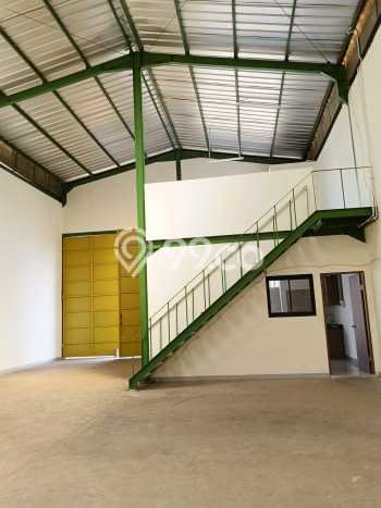 Gudang Dijual di Tangerang LT 220m2 & LB 180m2 Lokasi Terbaik! Gudang Dijual di Tangerang LT 220m2 & LB 180m2 Lokasi Terbaik!