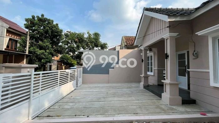 INVESTASI TEPAT! Rumah di Pamulang, LT 240m² LB 120m² INVESTASI TEPAT! Rumah di Pamulang, LT 240m² LB 120m²