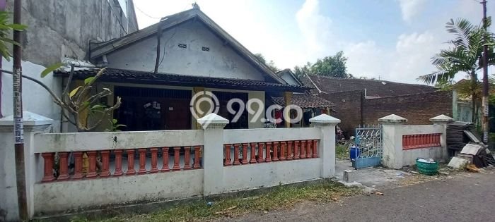 Tanah di Banjarsari, Surakarta Luas 183m2 Dijual Segera Tanah di Banjarsari, Surakarta Luas 183m2 Dijual Segera
