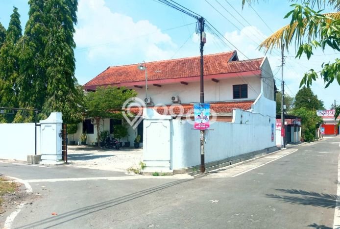 LOKASI STRATEGIS! Gudang Kawasan Colomadu, Luas 325m², Akses Strategis LOKASI STRATEGIS! Gudang Kawasan Colomadu, Luas 325m², Akses Strategis