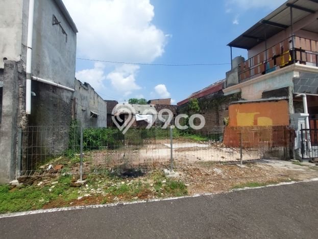 Tanah Lokasi Strategis di Laweyan, Luas 110m², Akses ke Pusat Kota, Dekat Laweyan, Surakarta, Surakarta Tanah Lokasi Strategis di Laweyan, Luas 110m², Akses ke Pusat Kota, Dekat Laweyan, Surakarta, Surakarta