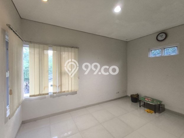 Jual Rumah Bagus Siap Huni LB 120m2 di Manahan, Solo Jual Rumah Bagus Siap Huni LB 120m2 di Manahan, Solo