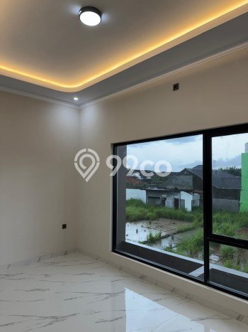 Dijual Rumah Premium dengan Fasilitas Sekitar Komplit di Banjarsari, Surakarta Dijual Rumah Premium dengan Fasilitas Sekitar Komplit di Banjarsari, Surakarta