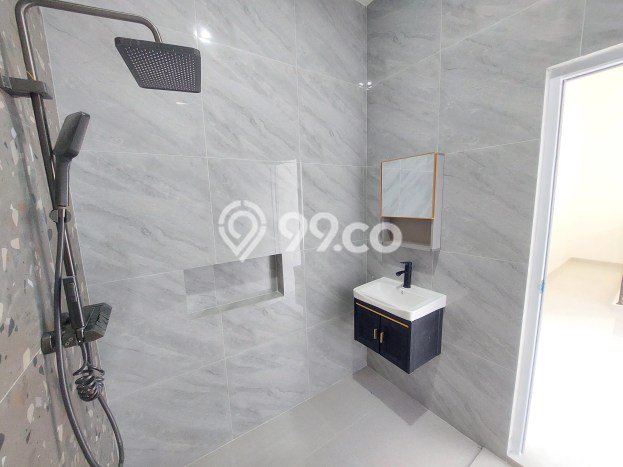 Rumah Strategis Minimalis Lb 200m2 di Colomadu, Karanganyar Rumah Strategis Minimalis Lb 200m2 di Colomadu, Karanganyar