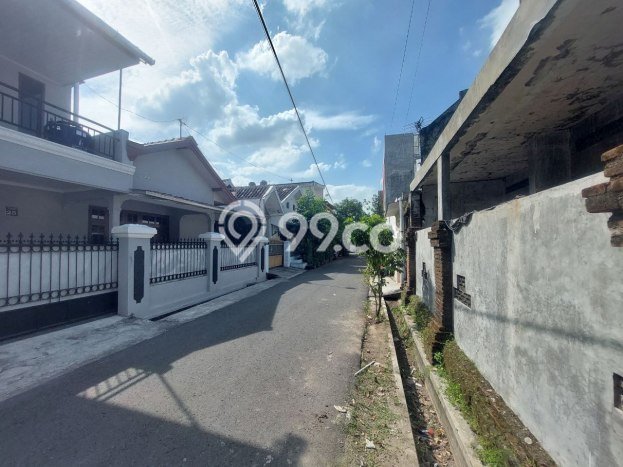 Tanah di Banjarsari, Surakarta Luas 135m2 Dijual Segera Tanah di Banjarsari, Surakarta Luas 135m2 Dijual Segera