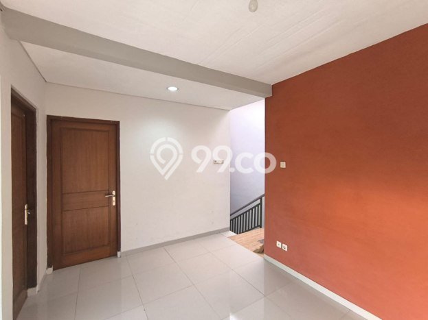 Jual Rumah Bagus Siap Huni LB 120m2 di Manahan, Solo Jual Rumah Bagus Siap Huni LB 120m2 di Manahan, Solo