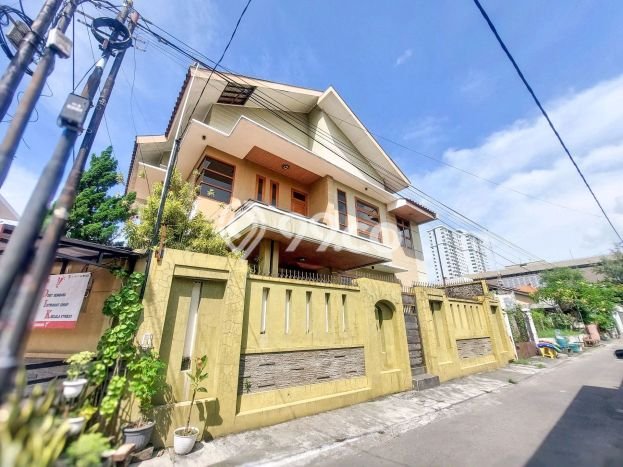 Siap Huni Rumah Mewah 6 Kamar di Banjarsari Dekat ke Mana Saja Siap Huni Rumah Mewah 6 Kamar di Banjarsari Dekat ke Mana Saja