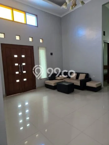 Rumah di Colomadu, 2 KT, Area Asri, Luas 97m² Bangunan 132m² Rumah di Colomadu, 2 KT, Area Asri, Luas 97m² Bangunan 132m²