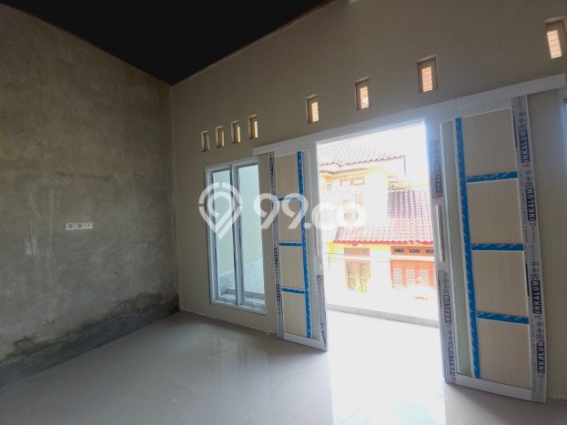 For Sale Rumah 4 Kamar Lokasi Ideal Bagus dan Strategis di Colomadu For Sale Rumah 4 Kamar Lokasi Ideal Bagus dan Strategis di Colomadu