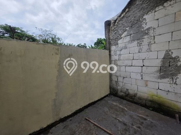 Rumah Sederhana Dijual di Jaten 2 Kamar dengan Luas Tanah 60m2 Rumah Sederhana Dijual di Jaten 2 Kamar dengan Luas Tanah 60m2