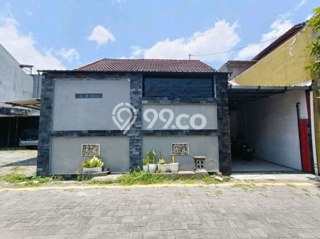 PENAWARAN EKSKLUSIF! Rumah kawasan Colomadu, 1 KM, Lingkungan Elite, LT 105m2m² Bangunan 100m2m² PENAWARAN EKSKLUSIF! Rumah kawasan Colomadu, 1 KM, Lingkungan Elite, LT 105m2m² Bangunan 100m2m²