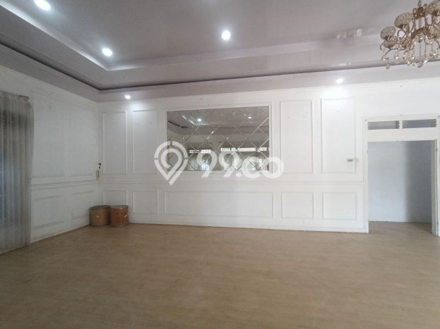 Dijual Cepat Rumah Favorit Siap Huni LB 200m2 di Jaten, Karanganyar Dijual Cepat Rumah Favorit Siap Huni LB 200m2 di Jaten, Karanganyar