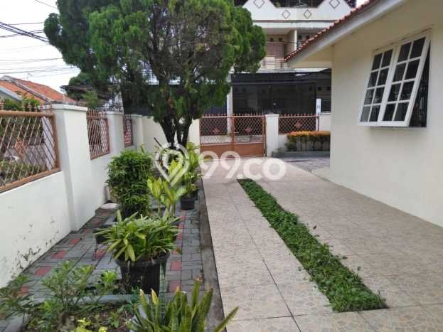 Hunian Mewah Dijual LT 349m2 di Johar Baru, Jakarta Pusat Hunian Mewah Dijual LT 349m2 di Johar Baru, Jakarta Pusat