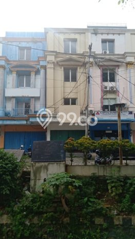 Area Ramai! Ruko Dijual di Pancoran untuk Bisnis Luas Bangunan 300m2 Area Ramai! Ruko Dijual di Pancoran untuk Bisnis Luas Bangunan 300m2